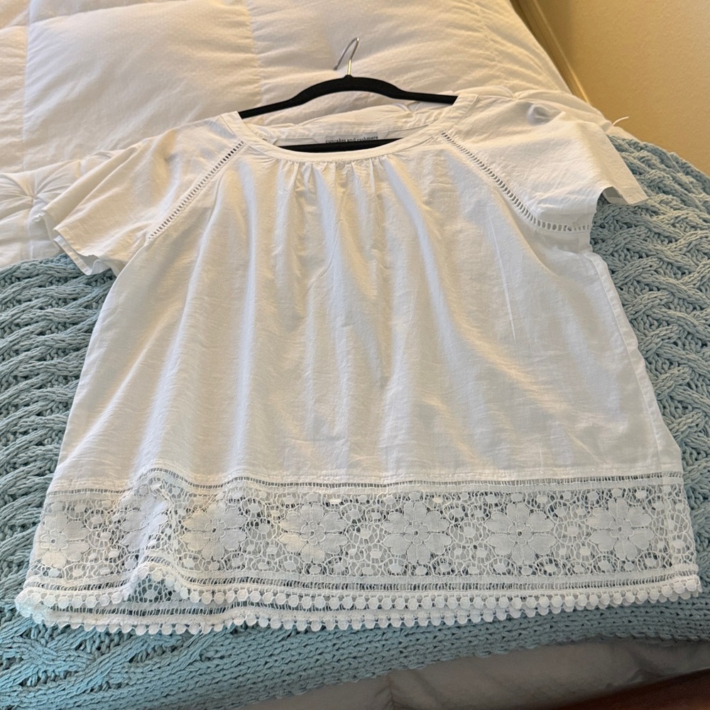 Cupcakes and Cashmere while blouse - Picture 7 of 8